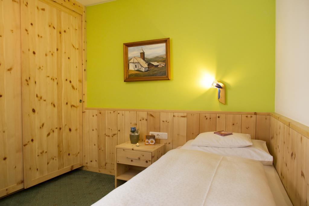 Hotel Appartement Roggal Lech am Arlberg Pokoj fotografie